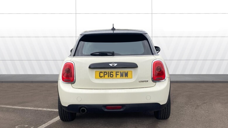 MINI Hatchback 1.5 Cooper 5dr Petrol Hatchback